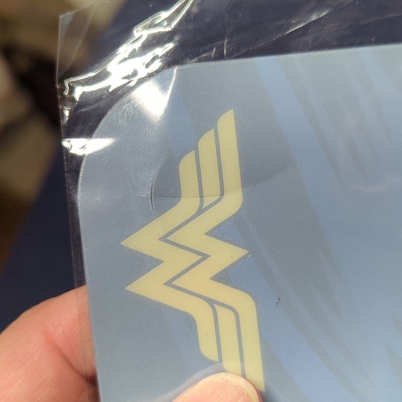 Face Shield - Wonder Woman - Picture 4 of 4